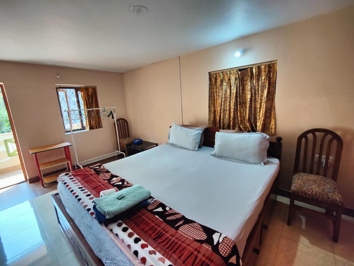Menezes House Hotel Panaji Buitenkant foto