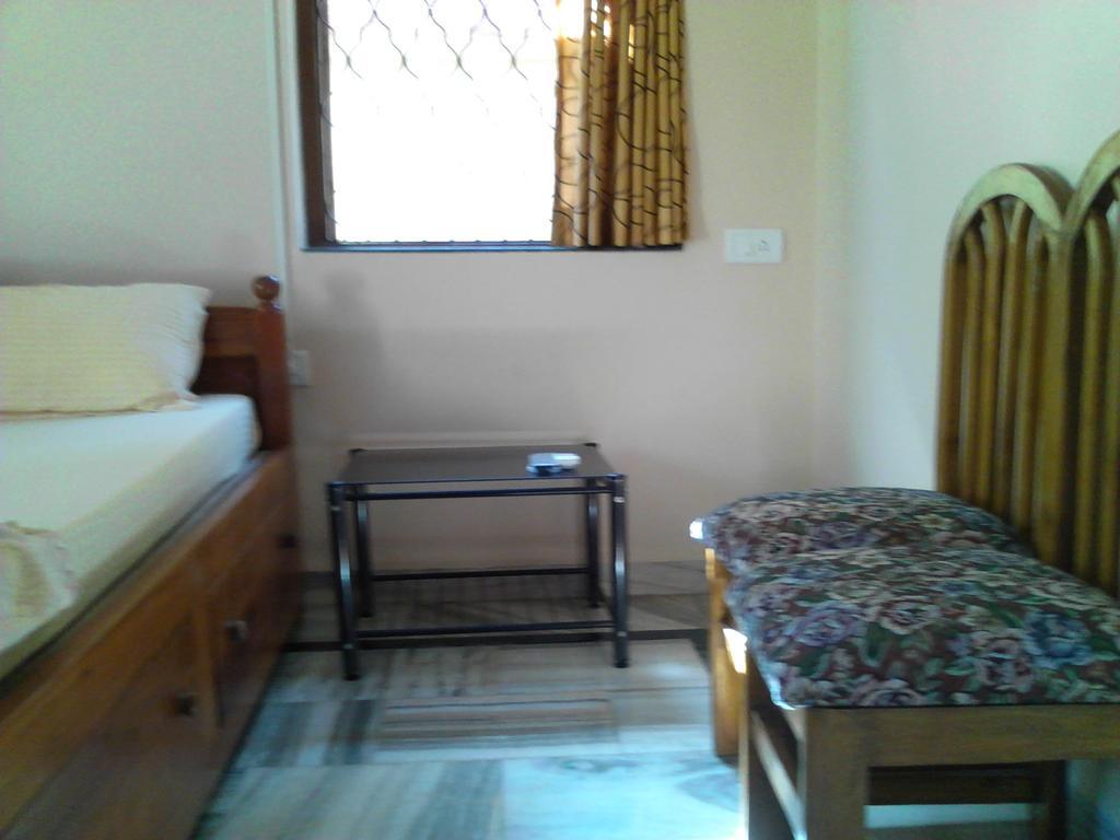 Menezes House Hotel Panaji Buitenkant foto
