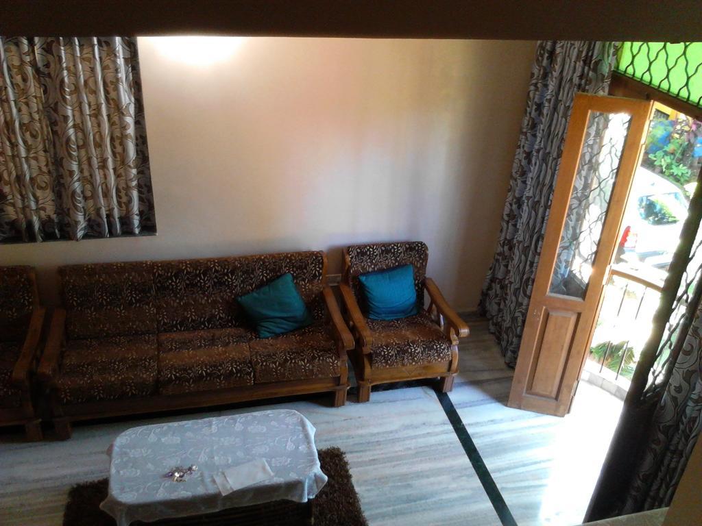 Menezes House Hotel Panaji Buitenkant foto