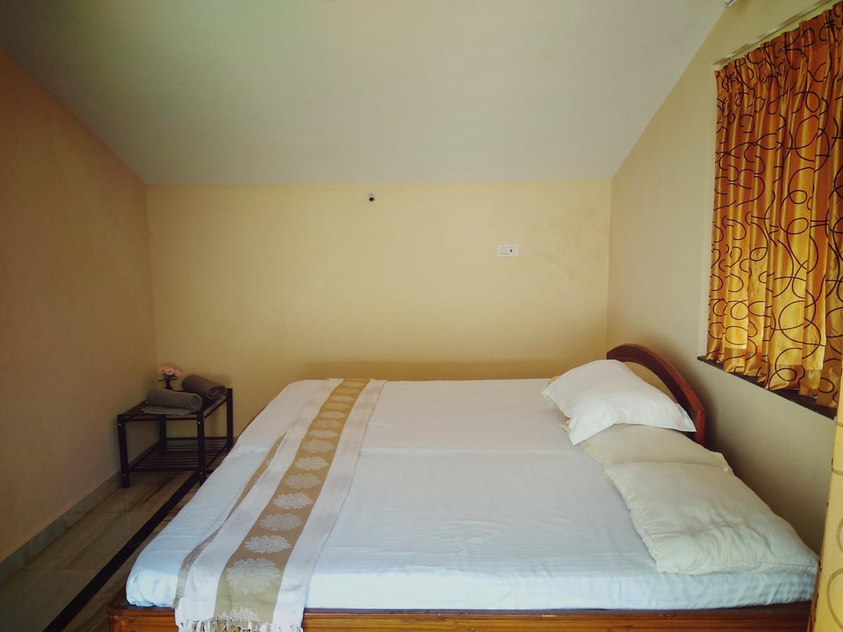 Menezes House Hotel Panaji Buitenkant foto